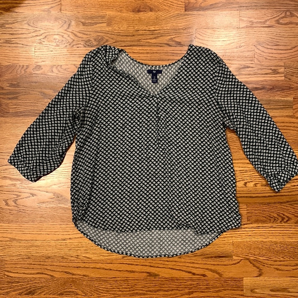 Gap women’s blouse - size L
